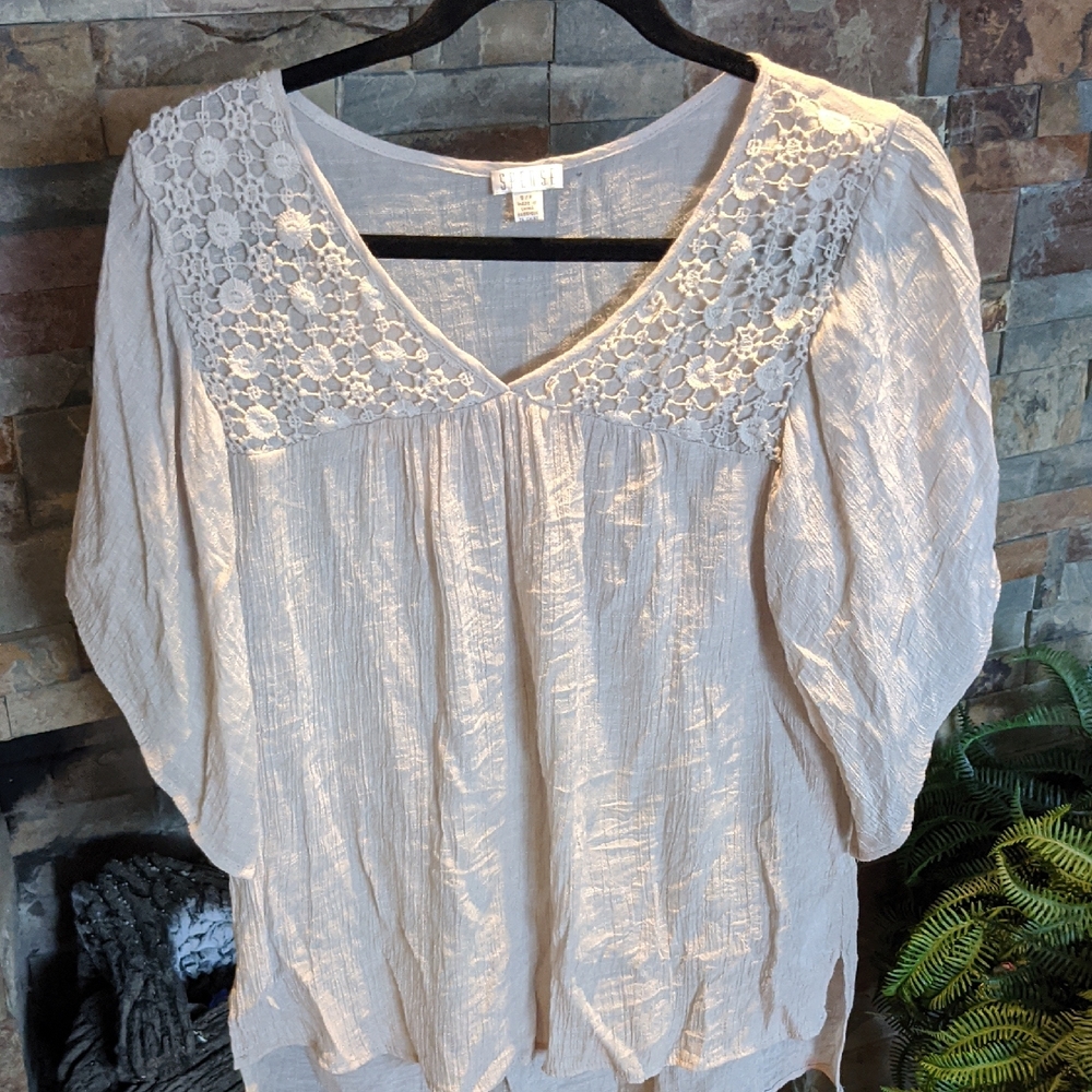 Spense Cream Blouse with Floral Lace Detail